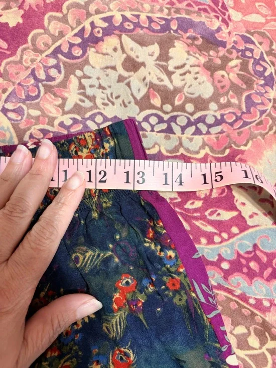 Natural Life Women’s Patchwork Floral Colorful Boho Festival Cropped Pants Sz M - Picture 7 of 9